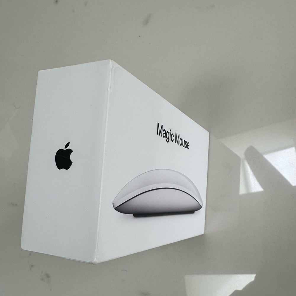 NWT - Apple Magic Mouse - Picture 5 of 7